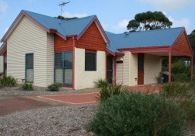 Cosy Corner Beach Cottages Kronkup Room photo